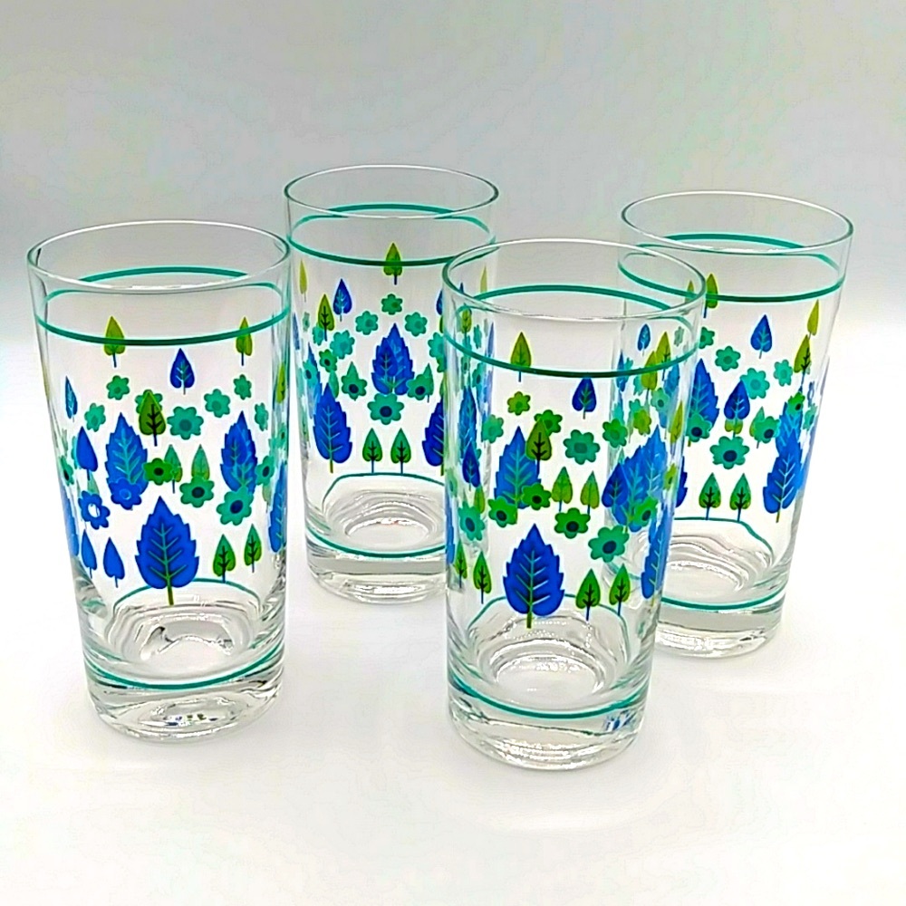 💚HP! 4 Drinking Glasses with Blue Flowers & Green Trees /Leaves.